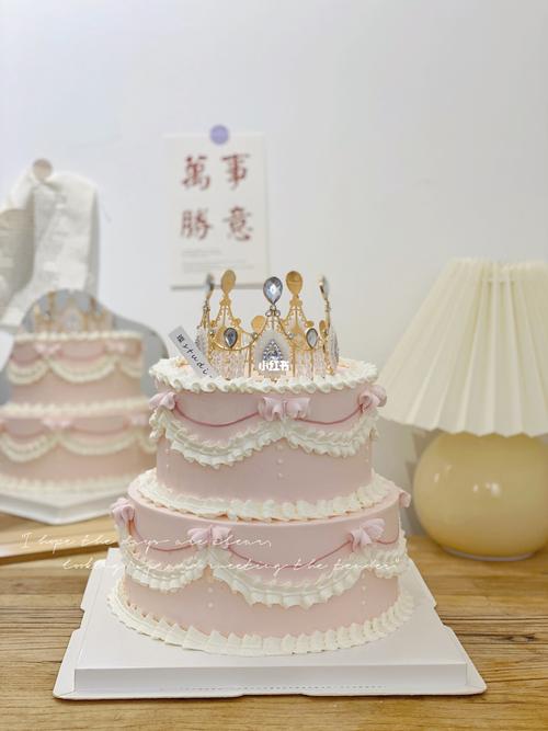 郎溪蛋糕双层皇冠蛋糕 女孩_蛋糕_美食_美食展示