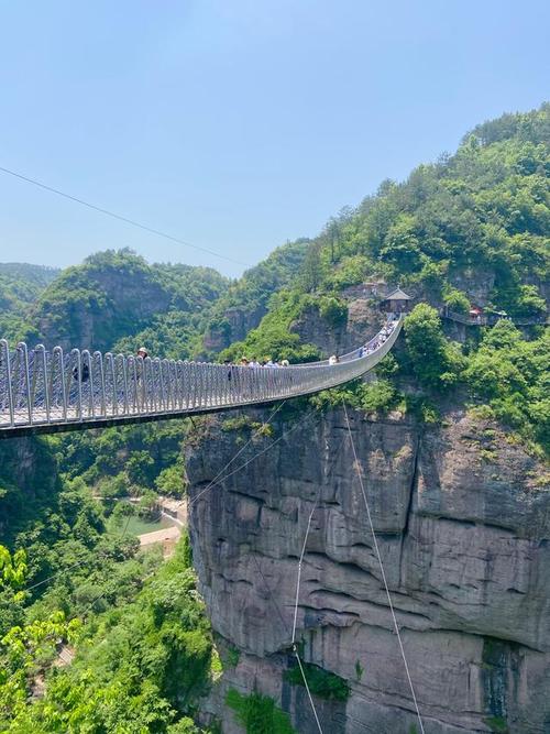 网红景点笑傲江湖拍摄地 & 浙江新昌穿岩十九峰玻璃栈桥飞龙栈道