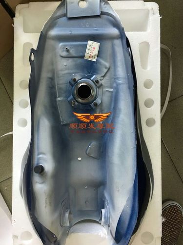 五羊本田摩托车油箱_五羊本田125油箱_五羊本田125-a