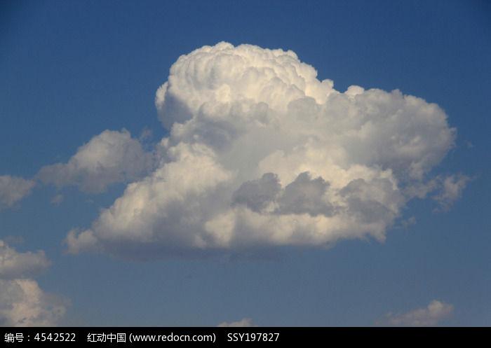 天空中的蘑菇云