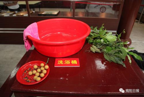 对揭阳人来说,明天不仅是女儿节!还有一种成人礼叫"出花园 "
