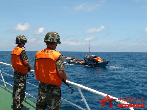 正文  第二福"富强福":海警自组建以来,这支年轻的队伍劈波斩浪,威震