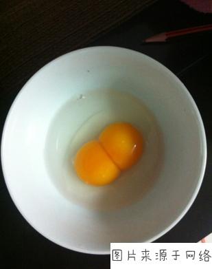 那就表示这个是已经受精过的鸡蛋,只要条件合适,就会孵化出小鸡的