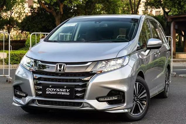 奥德赛算是家用商务通吃的mpv车型,销量也是常盛不衰,就说刚刚过去的6