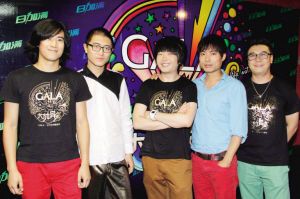 gala乐队全国巡演上海日引全场大合唱