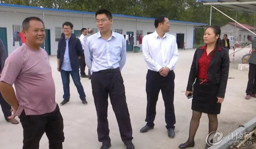 韩旭调研产业扶贫暨贫困人口动态调整工作