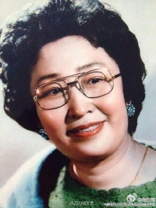 "第一母亲"荧屏外勇敢追爱,85岁的彭玉把自己活成了美