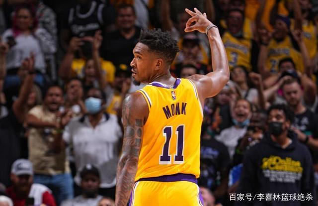马利克·蒙克成为了10月27日湖人击败马刺的功臣,他得到17分,三分球