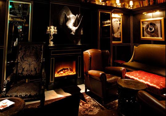 来明星最爱光顾的酒吧 品世界顶级名酒雪茄     【导语】北京城内广义