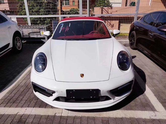 21款保时捷911两门四座软顶敞篷跑车