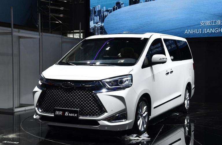 江淮版"埃尔法"亮相,顶配20.88万!航空级头等舱真舒服