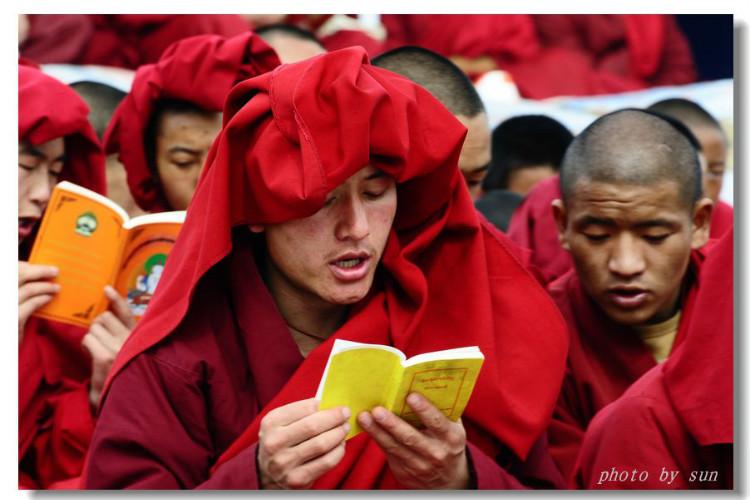 【原创】玉树县结古寺"4.14"两周年积善回向法会现场随拍