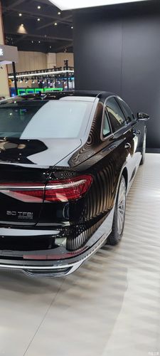 奥迪a8-旗舰享受