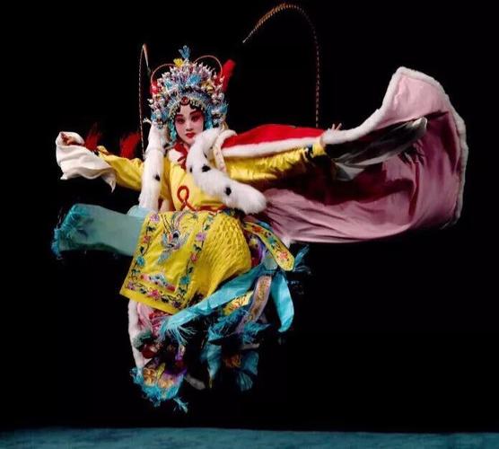 师从尚派传人尚长麟先生.
