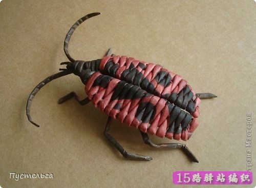 纸棍编织臭虫玩具教程步骤
