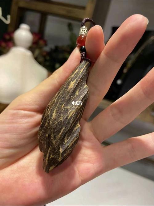 沉香_沉香_引擎公园攻略_吊坠_沉香吊坠_时尚_配饰