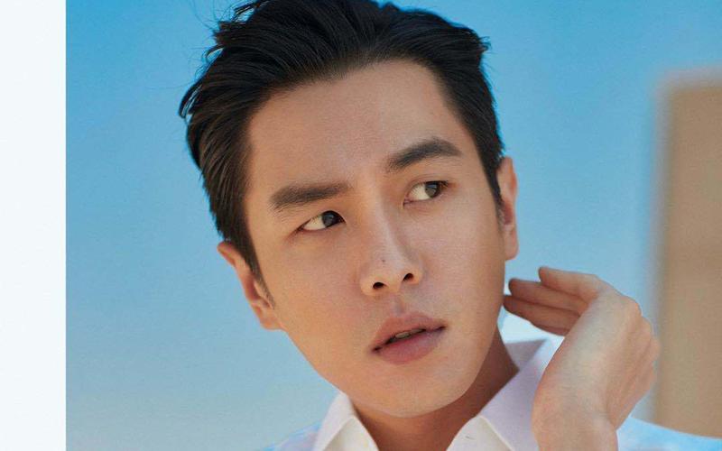 张若昀慵懒随性高清桌面壁纸