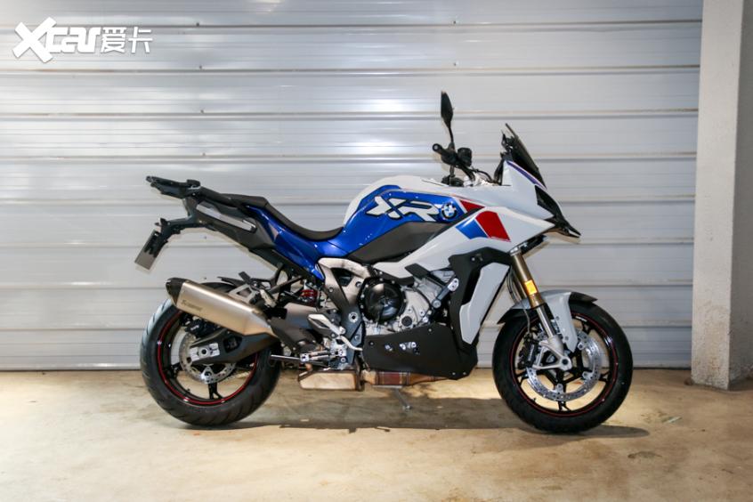 四缸公升旗舰adv回归实拍宝马s1000xr