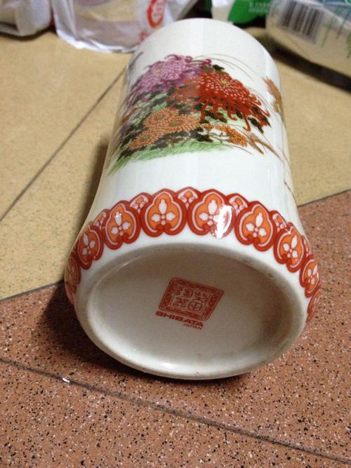 哪位大神能帮看下这个柴田陶器是哪个时期的产品,价值是多少.谢谢!