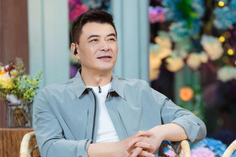 王新军:赚的钱都交给老婆,把年迈的母亲接到身边照顾才放心