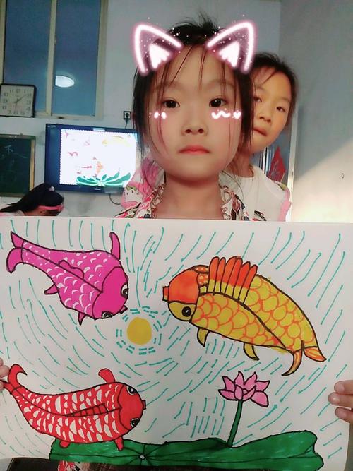 【实小校区】6-4儿童画(年年有鱼)