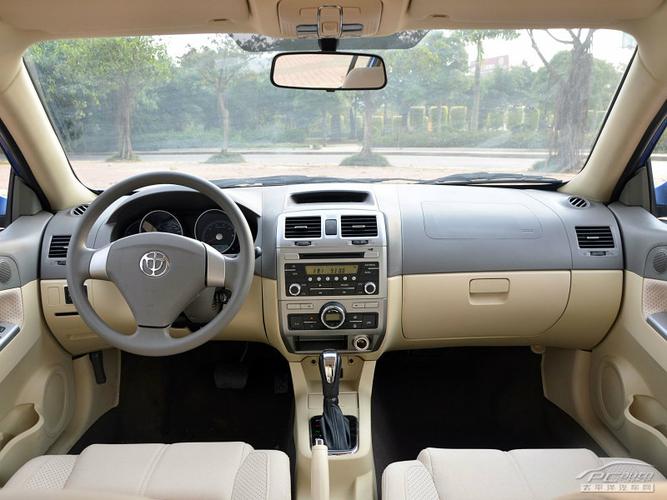 华晨中华骏捷frv内饰图片