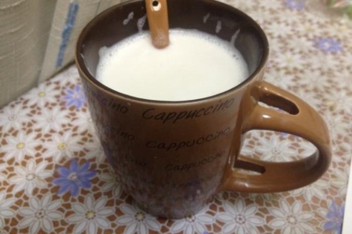 睡前喝杯热牛奶有助于睡眠?