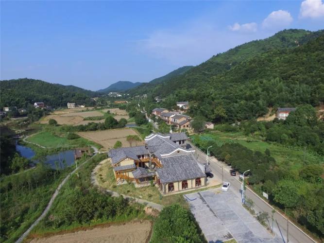 七星村成绿色发展样本……2017年5月,三社美术馆(三社水墨艺术研究