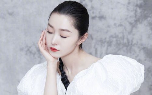 宋轶白裙优雅壁纸(4/6)