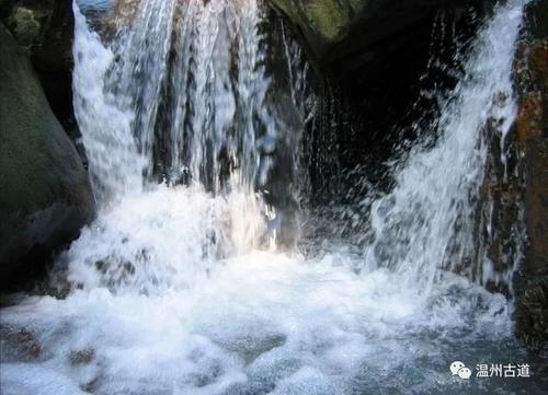 温州平阳墨城龙潭探幽