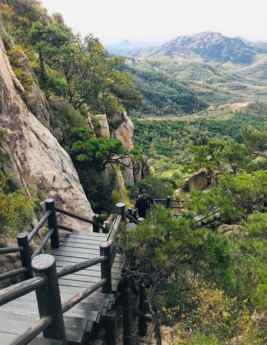 黄山都稍逊风骚畅游烟台天崮山