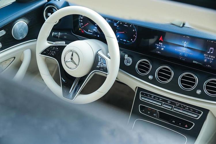 试驾奔驰e300l:开了几天,我终于明白为什么那么多人买它了