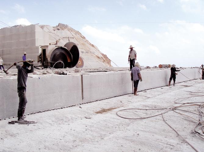 长年提供矿山开采施工队-大理石花岗岩承包开采