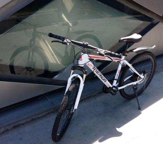 转让美利达650白色山地车,17寸车架,铝合金避震前叉,碟刹 - 450元