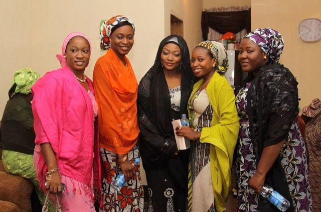 洪都拉斯习俗人集在集市中交换妻子