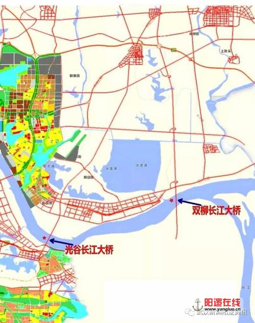 争取光谷长江大桥,双柳长江大桥公铁两用桥等两条过江大桥早日通车