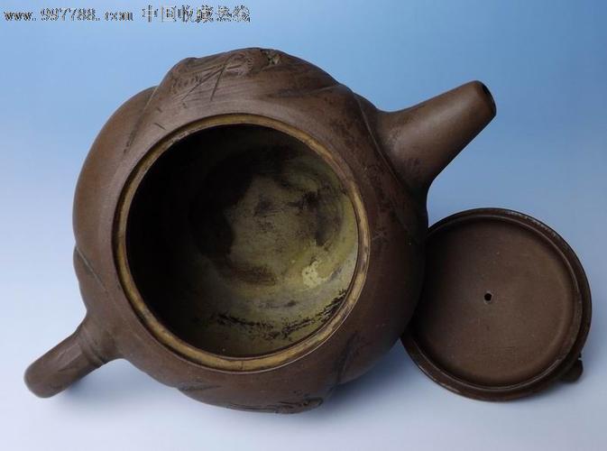 文革鱼化龙紫砂壶