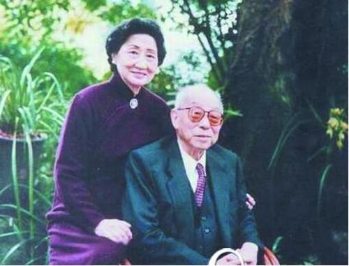 张学良被蒋介石幽禁后,赵四姐陪伴她50余年