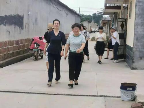 莒南县坊前镇以家风促乡风带民风美在农家创建风景这边独好