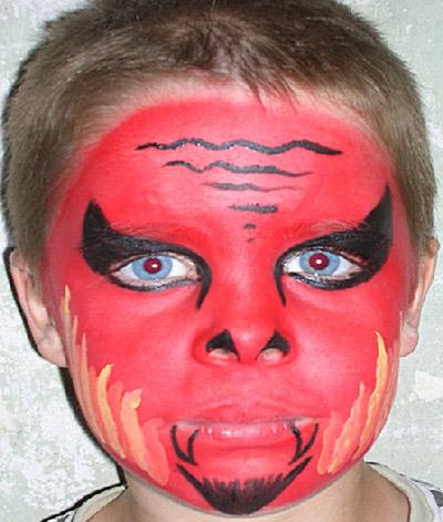 小学美术素材《画脸》作品欣赏集锦一(3)