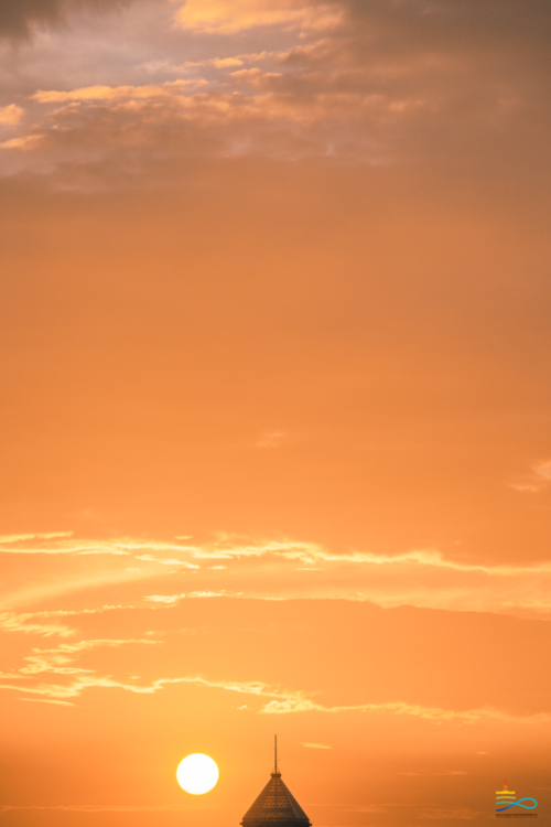 江汉路爱在日落黄昏时