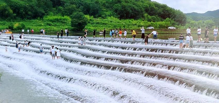 新昌县丁家园村网红梯田水瀑