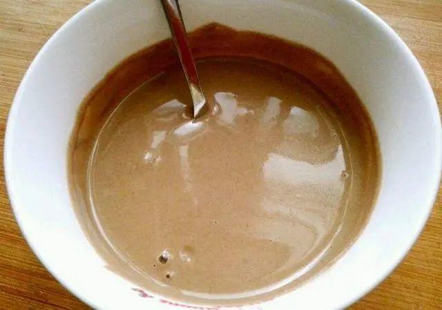 调芝麻酱时,只会加水调是错的,教你一招,做法简单口感