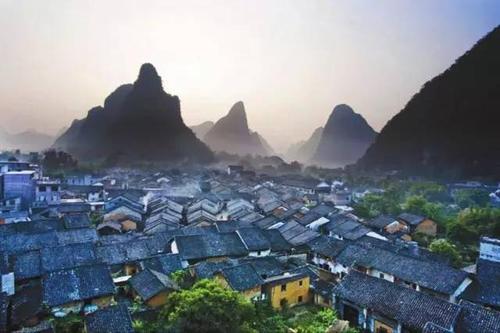 "梦境家园" 黄姚古镇位于广西贺州昭平县东北部,距离贺州市区40公里