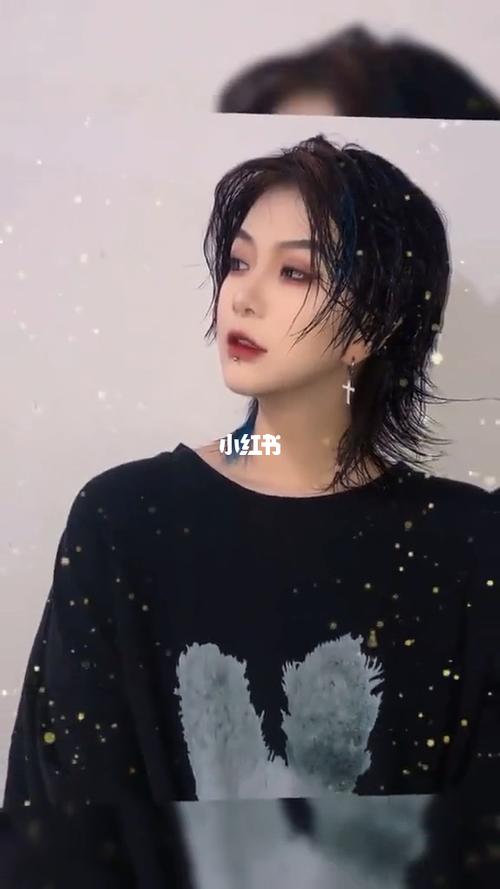 酷酷女生发型_发型_鲻鱼头_女生发型_时尚_狼尾_夏天去哪玩_发型分享