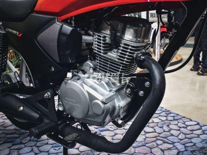 而且cbf150u的使用环境更多可能会在崎岖不平的山间小道,所以本田有意