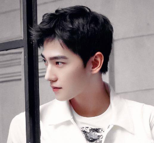 杨洋官宣宝格丽代言人,主演新剧火遍泰国,多名女星表示:已痴迷