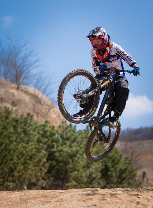 【麟道山地速降】