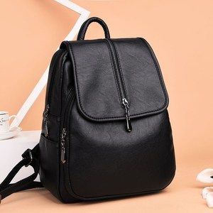 中年女士双肩包真皮中老年百搭头层牛皮妈妈包大容量旅游背包韩版