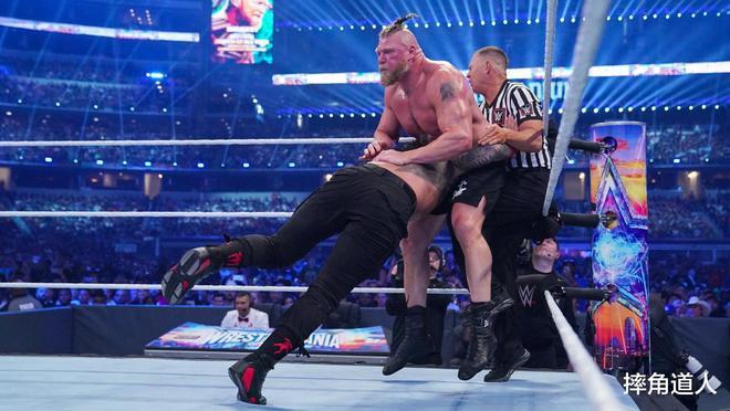 wwe罗曼大帝统一两大世界冠军老奥上台教年轻一代奥斯丁做人